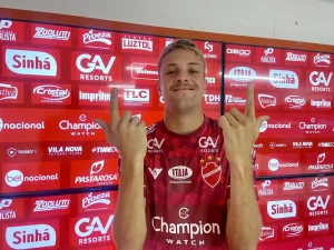 João Lucas é emprestado pelo Vila Nova