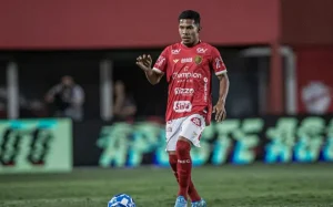 Fora dos planos do Vila Nova, Rian tem valor de mercado divulgado após acerto com o Guarani