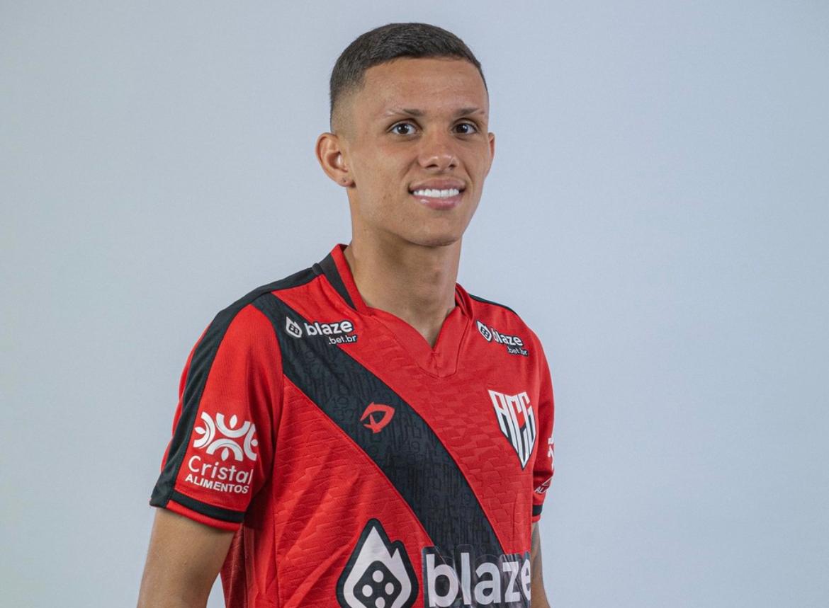Negócio fechado: Atlético-GO vende Yuri Alves ao Red Bull Bragantino depos de rejeitar propostas de Palmeiras e Botafogo; confira os valores