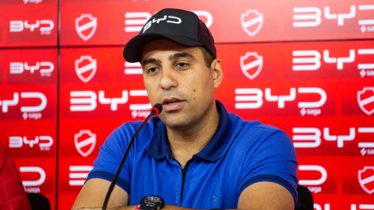 Vila Nova anuncia patrocínio da BYD e dirigente cutuca Goiás