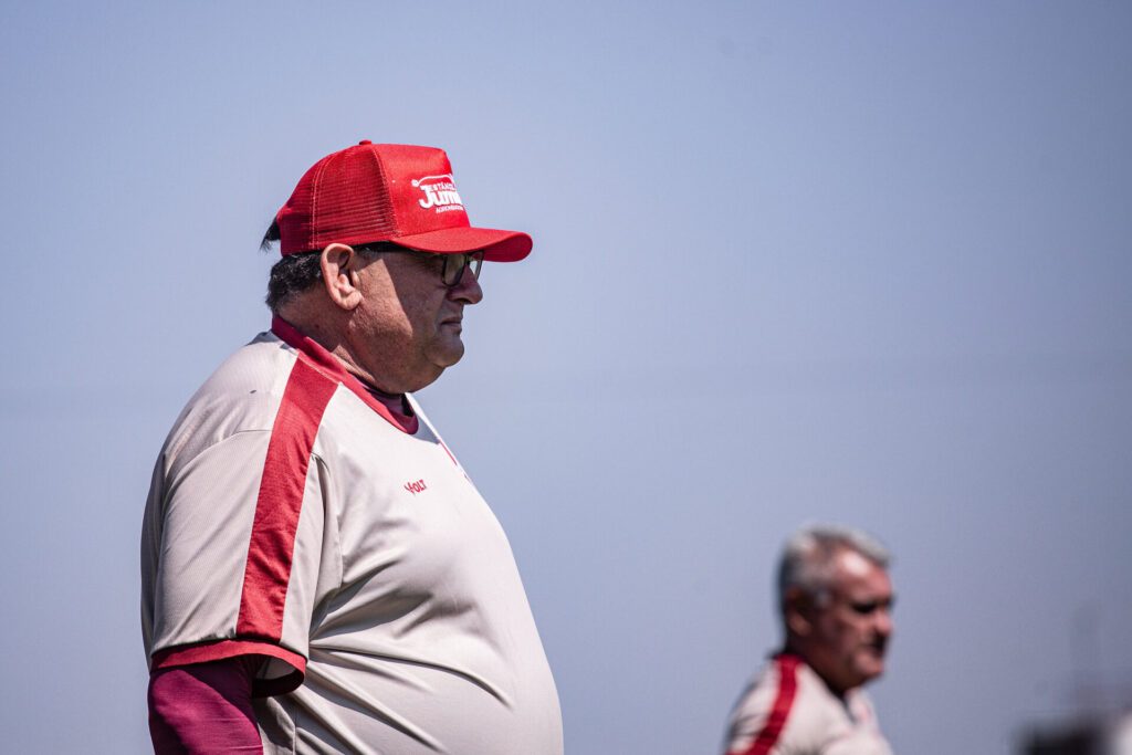 Vila Nova esvazia DM e dá alívio a Guto Ferreira na Série B